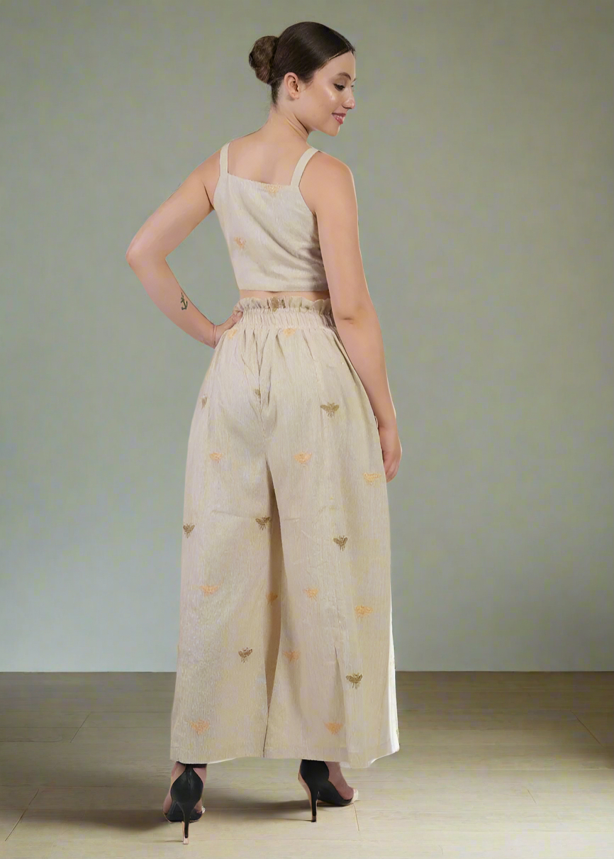 Women honey bee embroidered seamless pajama - Image 6