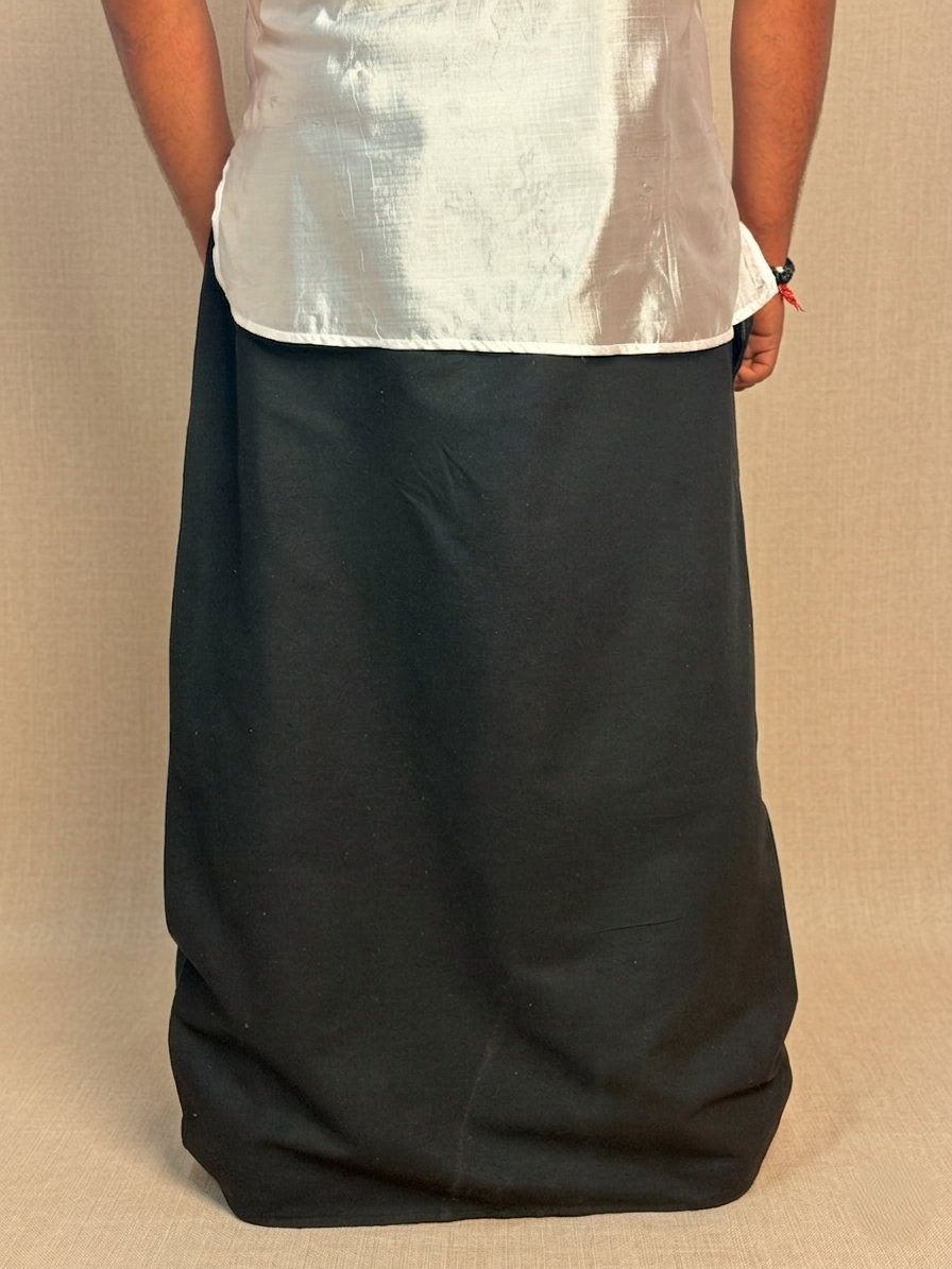 Men Black Color With Copper Zari Stripe Pajamalungi - Image 5