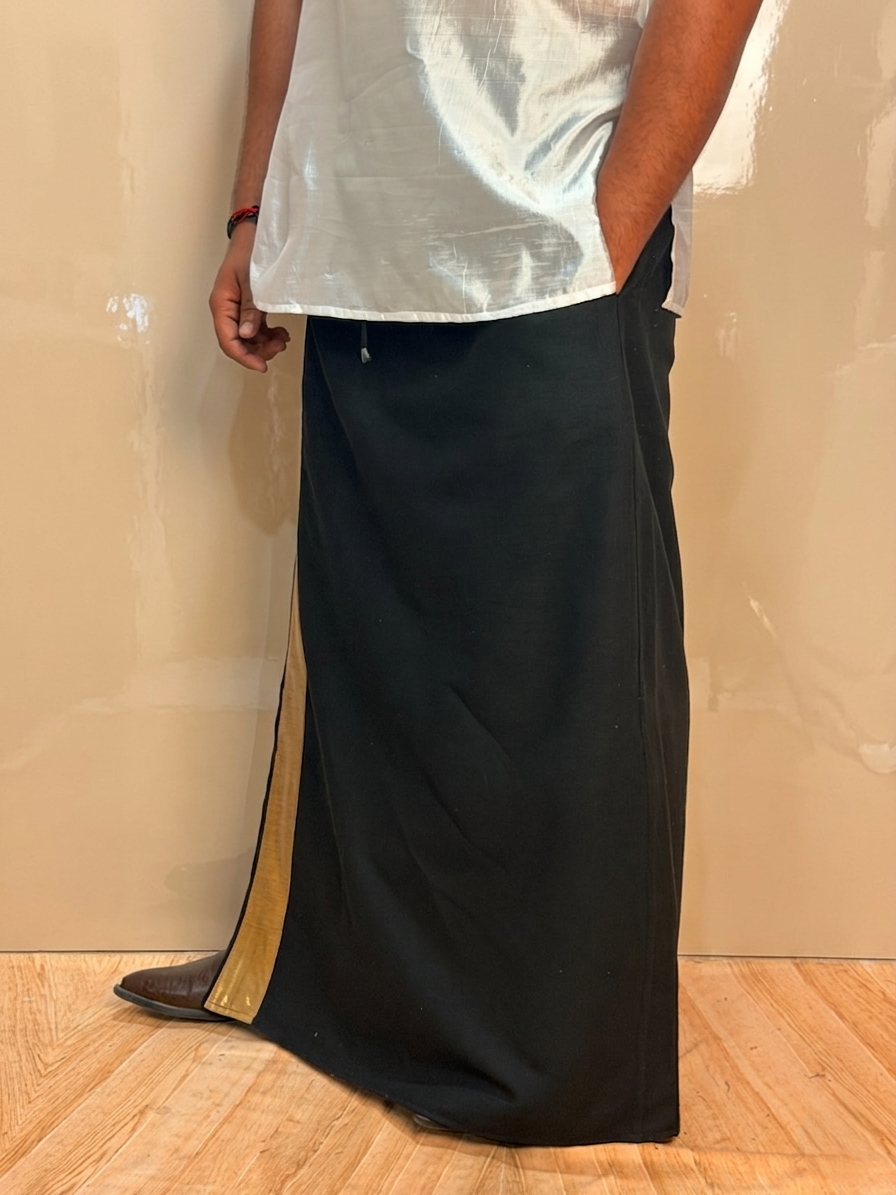 Men Black Color With Copper Zari Stripe Pajamalungi - Image 6