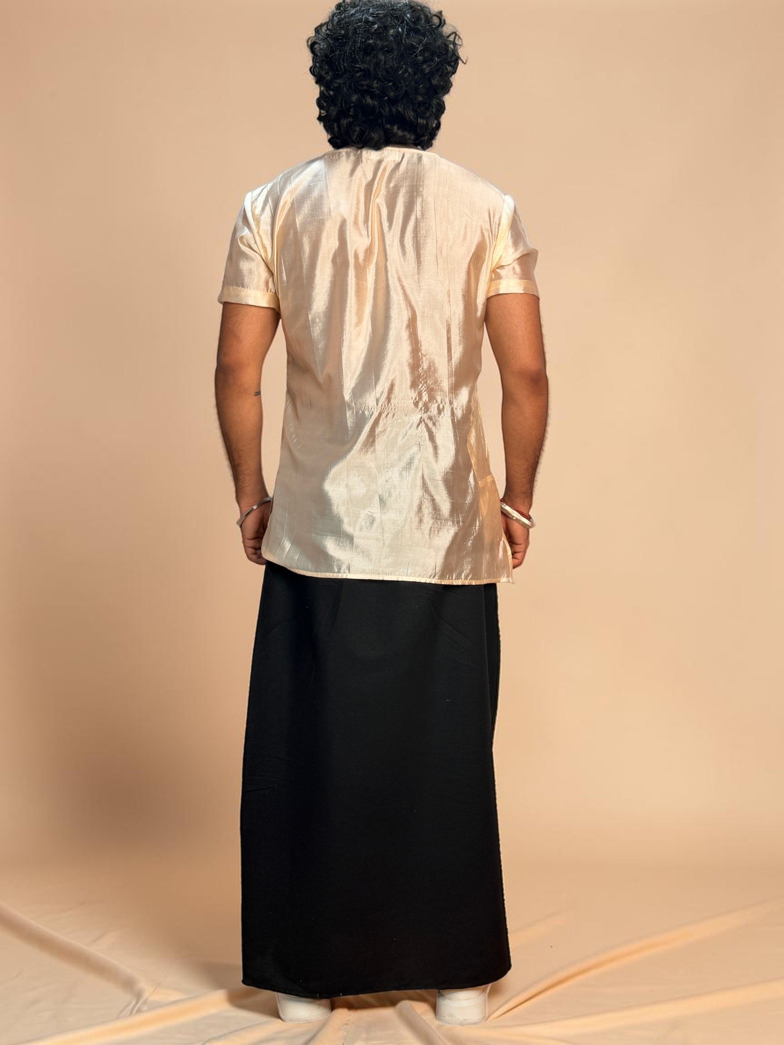 Men Black Color With Light Golden Zari Stripe Pajamalungi - Image 7