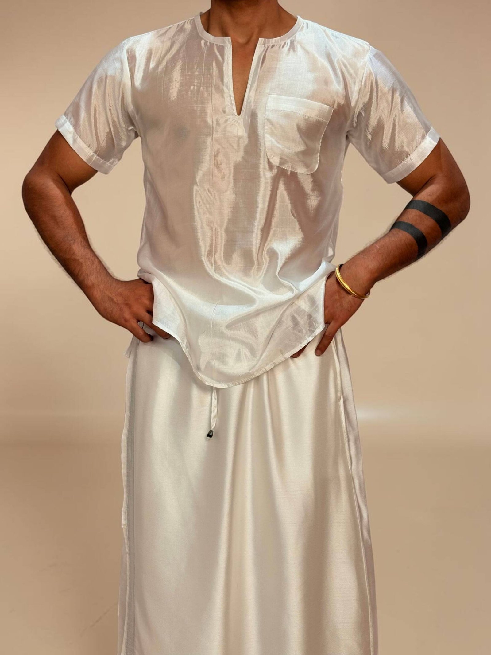 Men White Color With Silver Zari Stripe Pajamalungi - Image 7