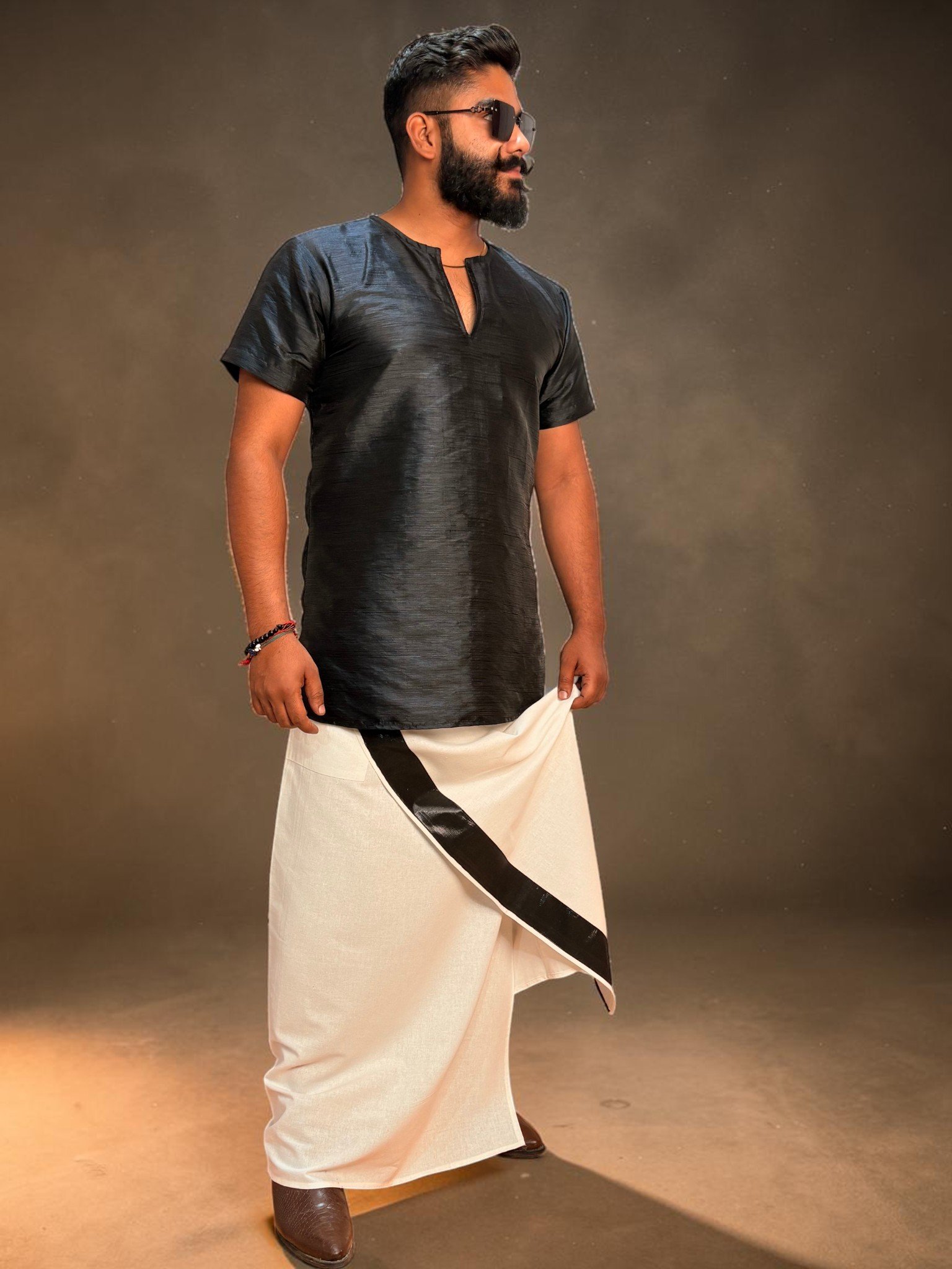 Men White Color With Black Zari Stripe Pajamalungi - Image 2