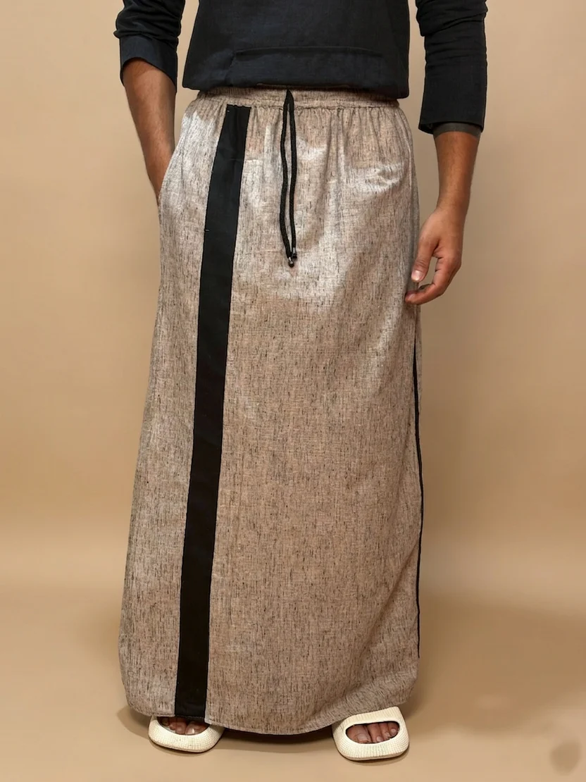 Men Dusty Grey Color With Black Contrast Stripe Pajamalungi - Image 2