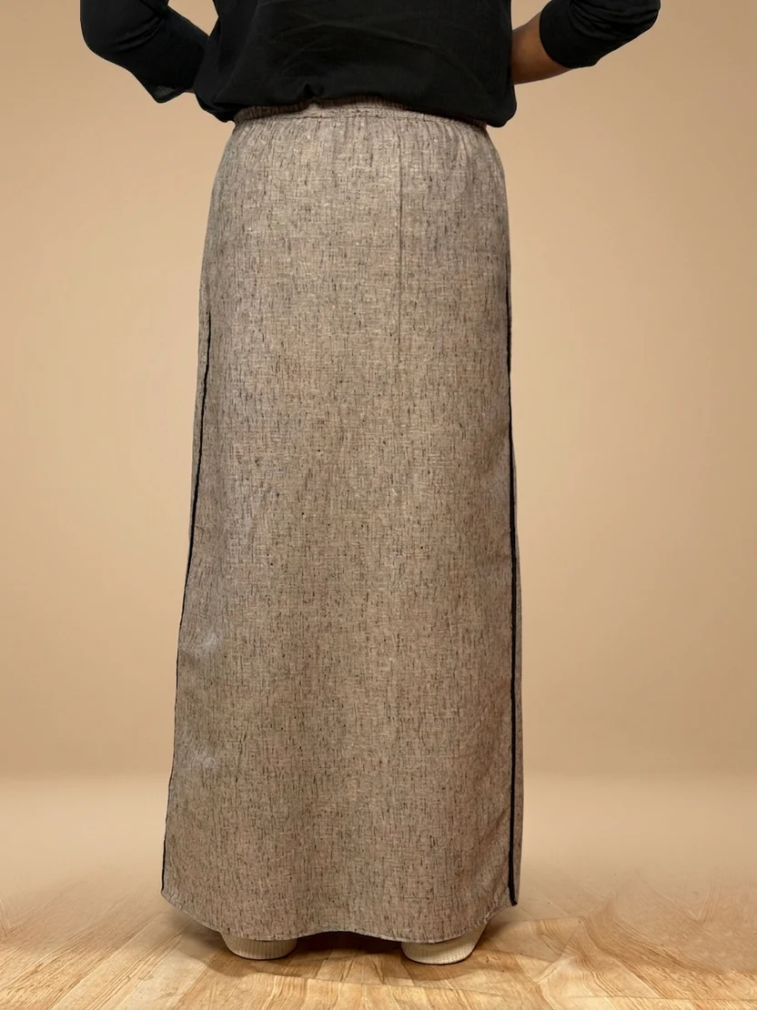 Men Dusty Grey Color With Black Contrast Stripe Pajamalungi - Image 5