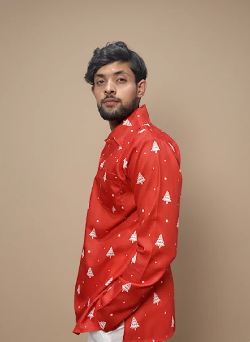 Men Red Christmas-Tree Pattern Kurta - Image 4