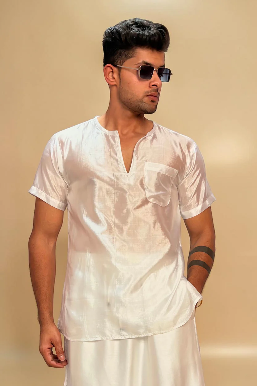 Men White Colour Silk Lungi