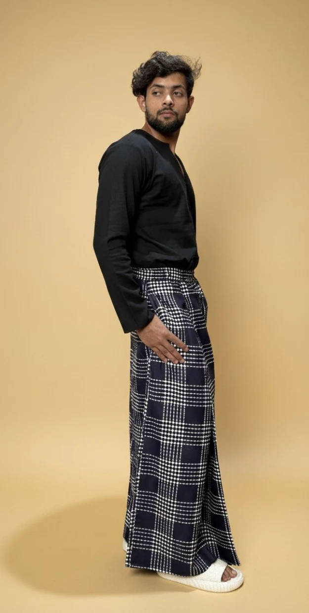 Men Classic Navy Blue Checked PajamaLungi - Image 4