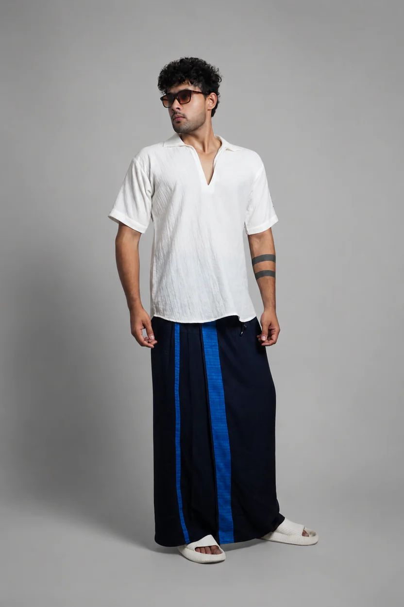 Men Navy Colour Pajamalungi With Blue Textured Stripe Panel - Image 2