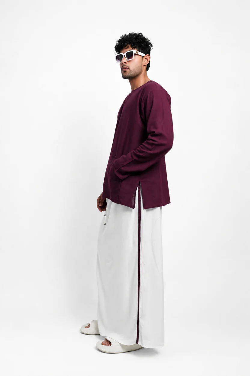 Men White Colour Pajamalungi With Wine / Silver Zari Stripe Panel - Image 4