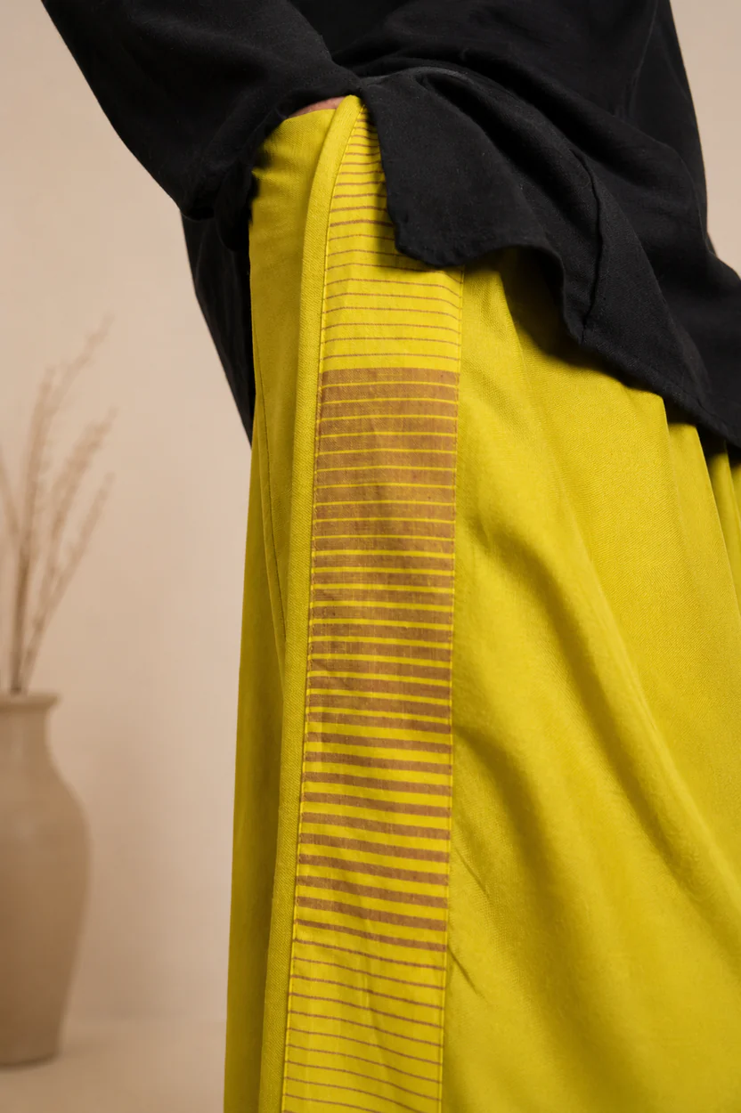 Men Yellow Steve Colour Pajamalungi With Brown & Yellow Colour Stripe Panel - Image 2