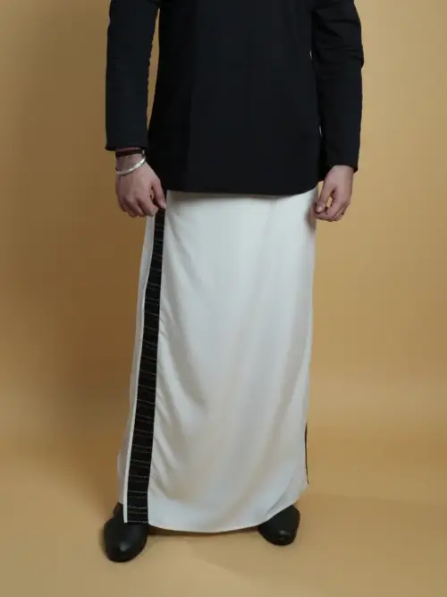 Men White Colour Pajamalungi With Black Stripe Panel