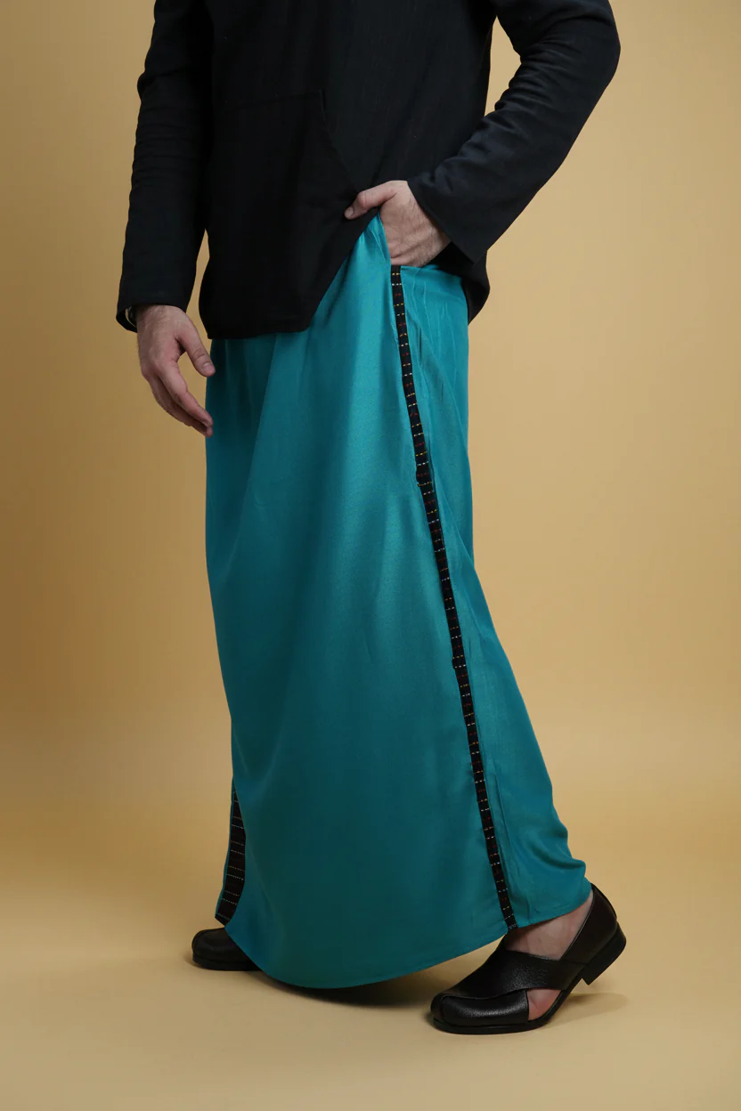 Men Ramagreen Colour Pajamalungi With Black Stripe Panel - Image 3
