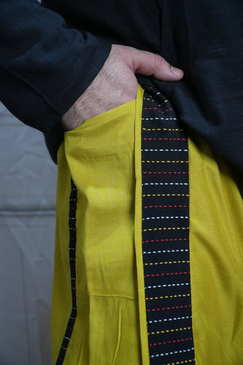 Men Yellow Steve Colour Pajamalungi With Black Stripe Panel - Image 3