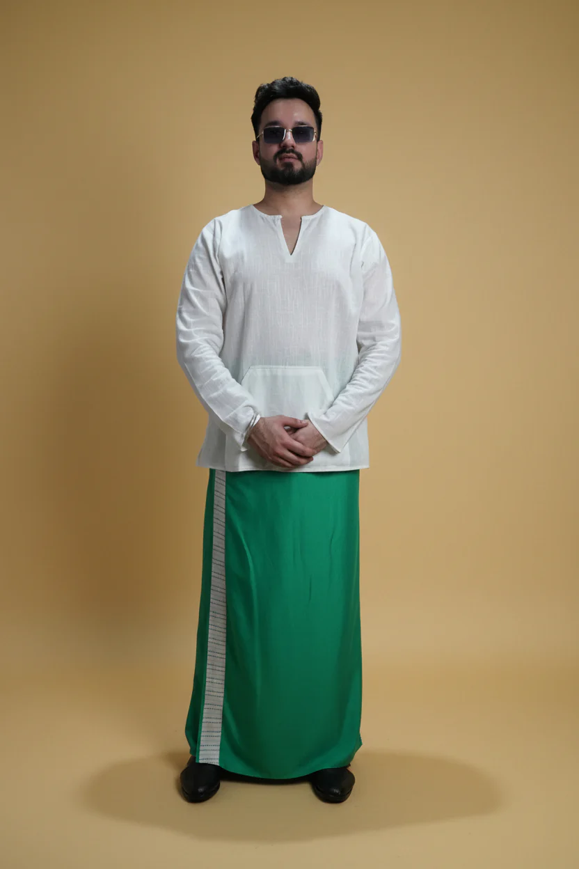 Men Green Colour Pajamalungi With White Stripe Panel - Image 2
