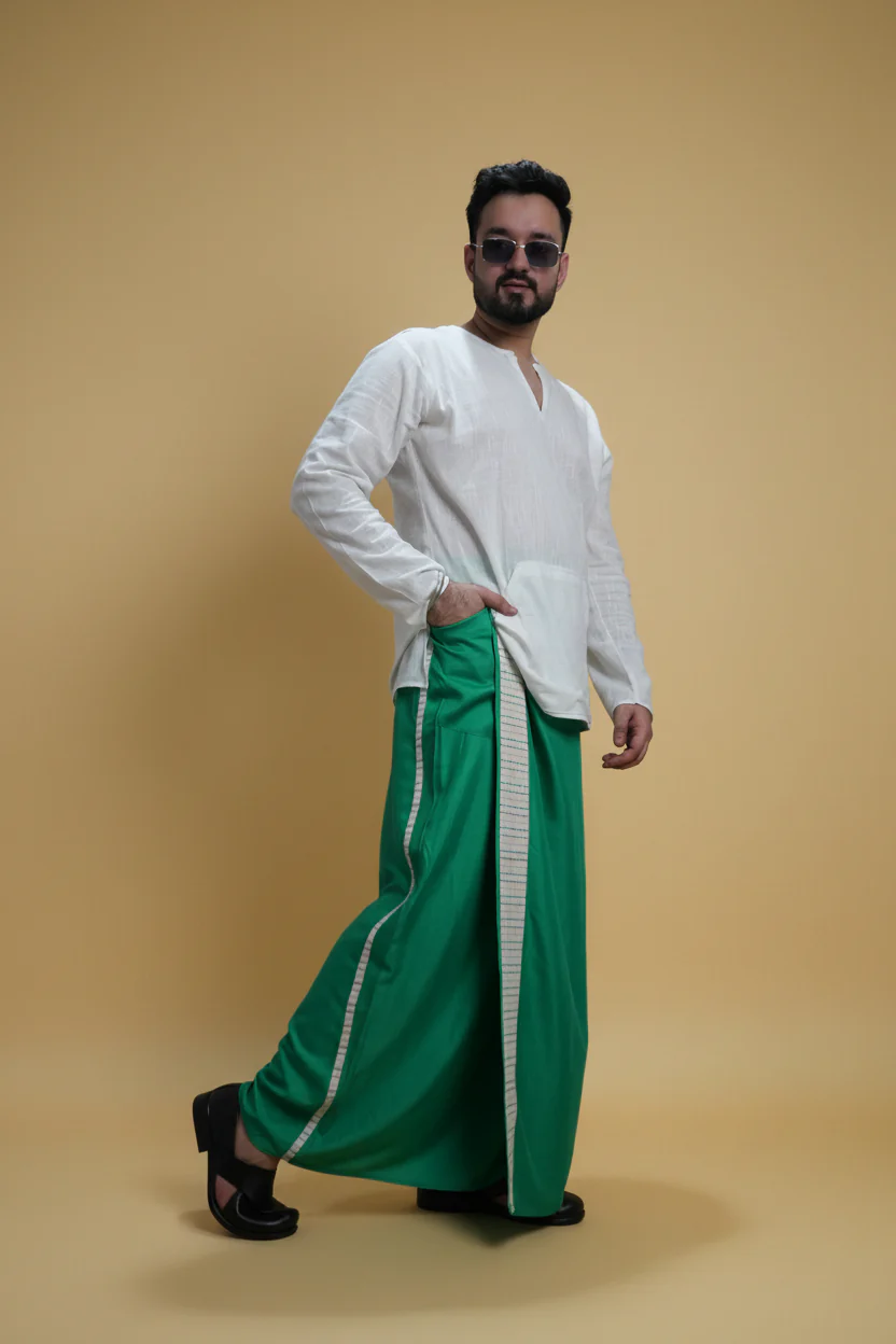Men Green Colour Pajamalungi With White Stripe Panel - Image 5