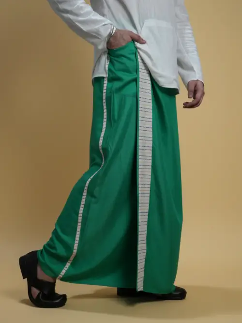 Men Green Colour Pajamalungi With White Stripe Panel