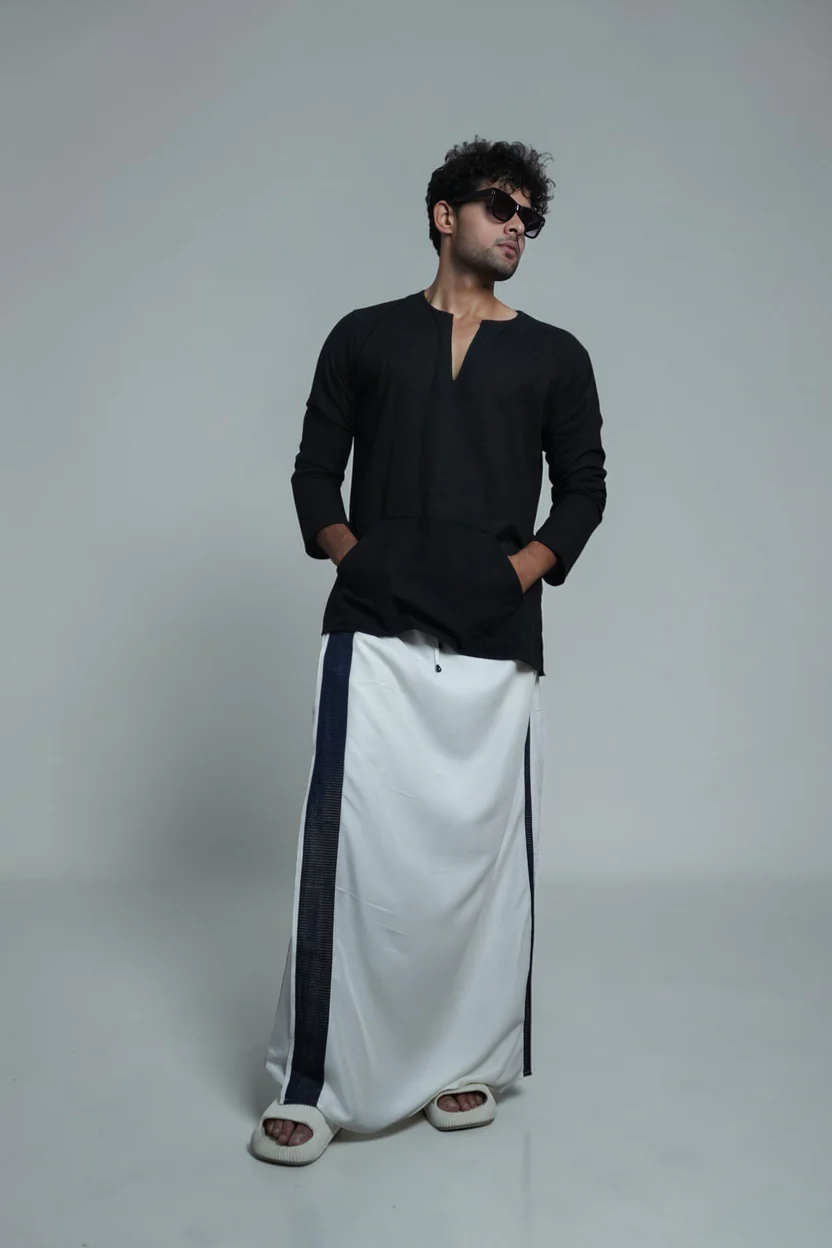 Men White Colour Pajamalungi With Navy And Gold Zari Stripe Panel - Image 2