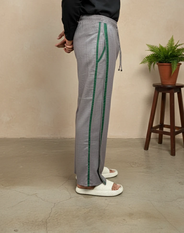 Men's Grey Color with Green stripe Pajamalungi - Image 5