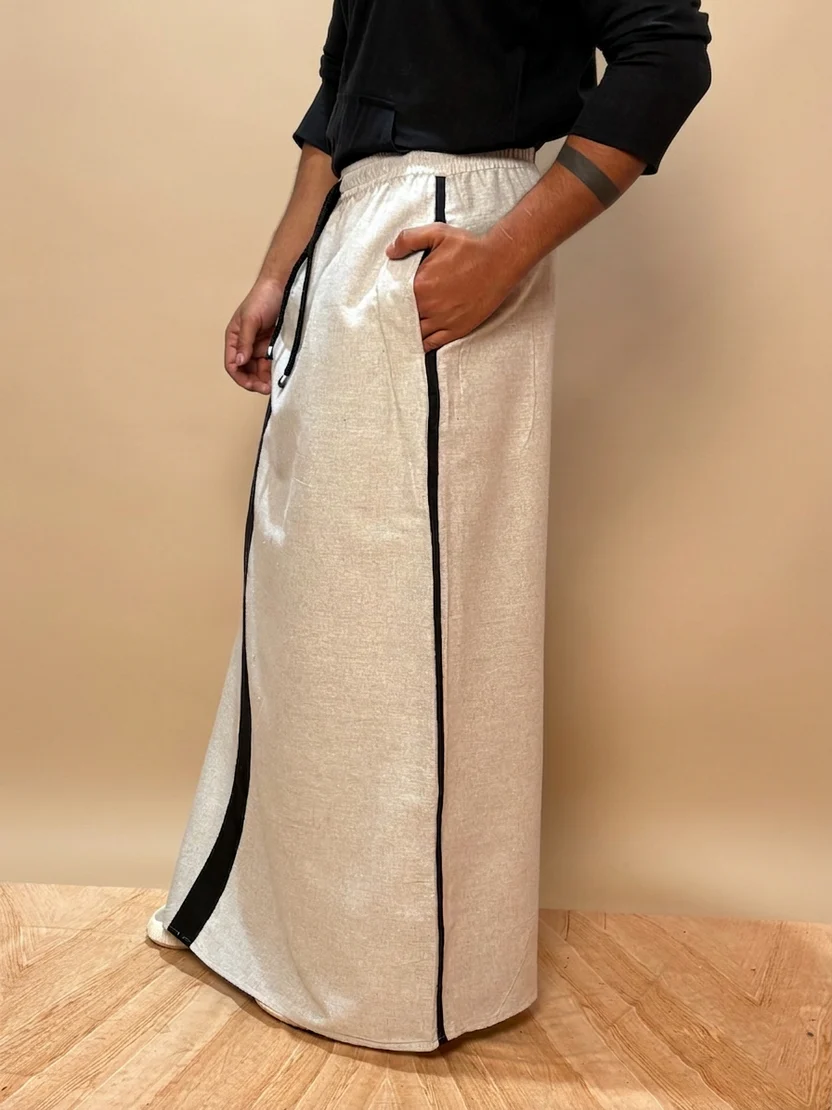 Men Smoke Grey Color With Black Contrast Stripe Pajamalungi - Image 4