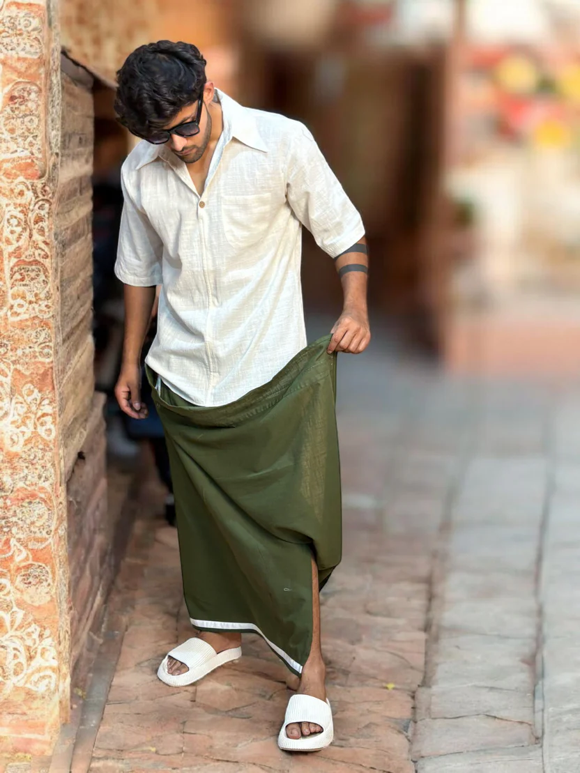 Men Traditional White stipes Green Pajamalungi - Limited Edition - Image 3