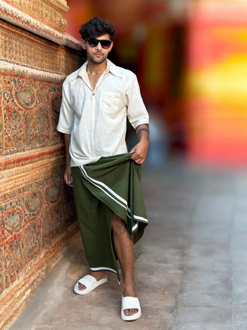 Men Traditional White stipes Green Pajamalungi - Limited Edition - Image 2