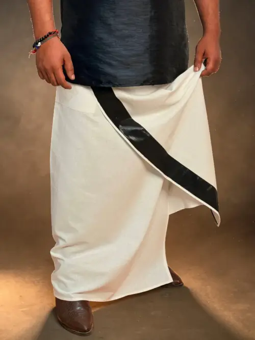 Men White Color With Black Zari Stripe Pajamalungi
