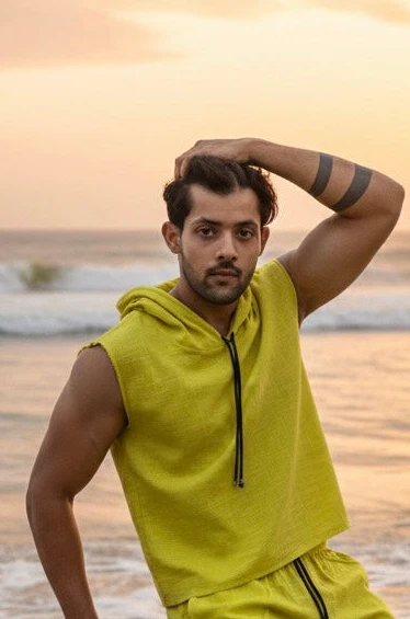 Men cotton beach wear sleeve less hooded top